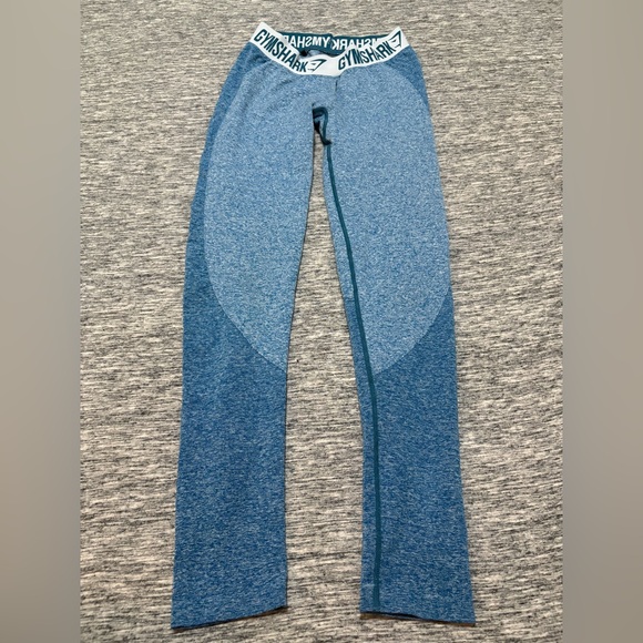 Gymshark Leggings - Set of 2 Size Medium - Picture 6 of 8